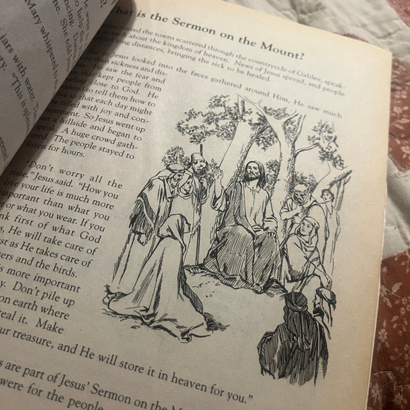 The Great Bible Question & Answer Book . - Picture 5 of 5